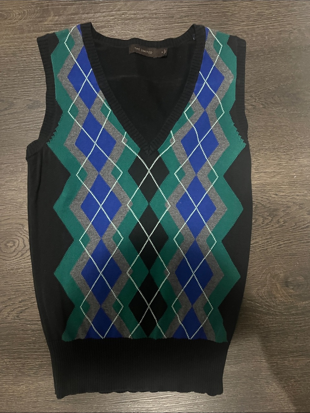 The Limited women’s Black Argyle V-Neck Sweater Vest with Blue & Green Diamonds